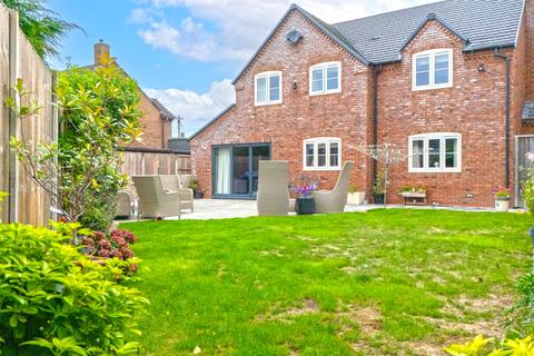 3 bedroom detached house for sale, Wellington Road, Muxton, Telford, Shropshire, TF2 8NZ