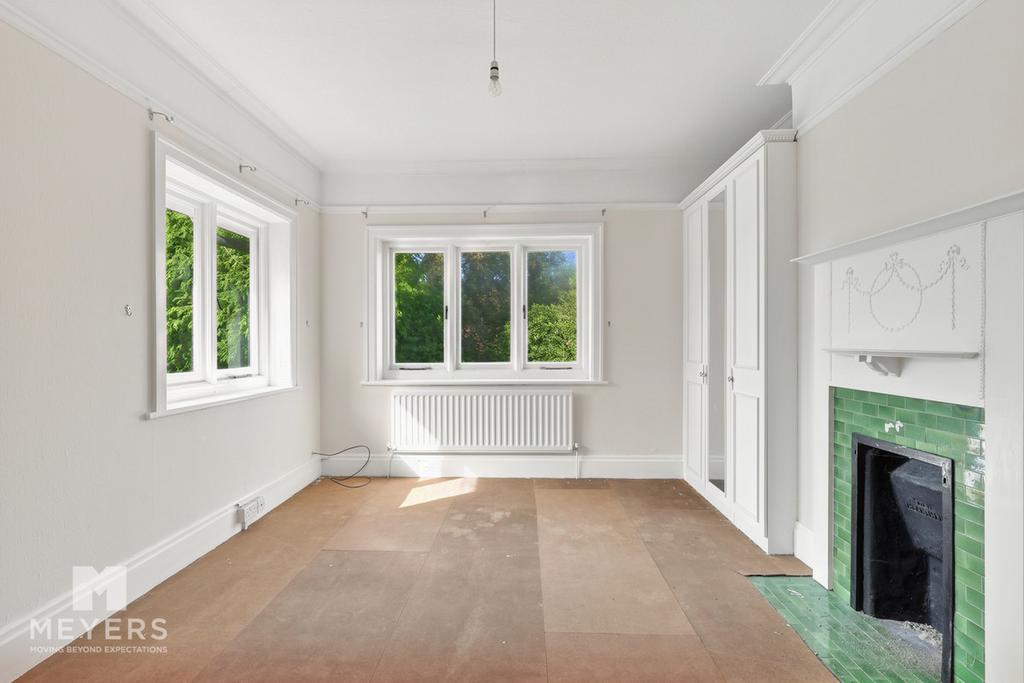 Apartment in Bournemouth, Boscombe - More