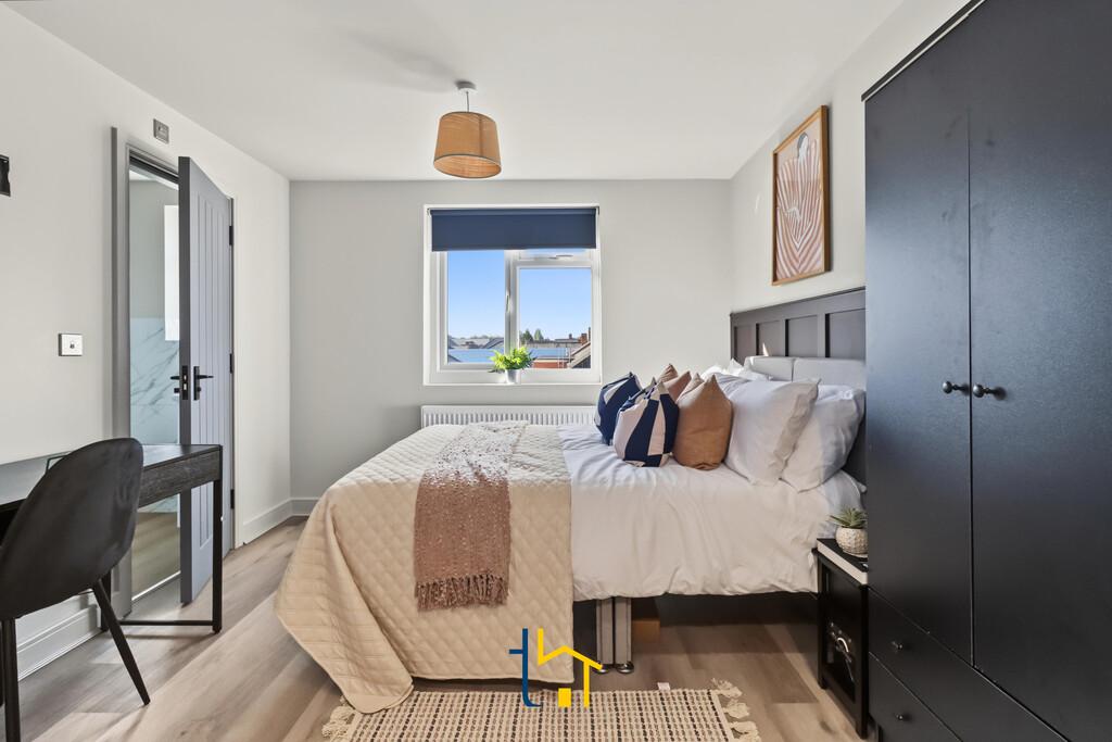 House in Leicester - View 2
