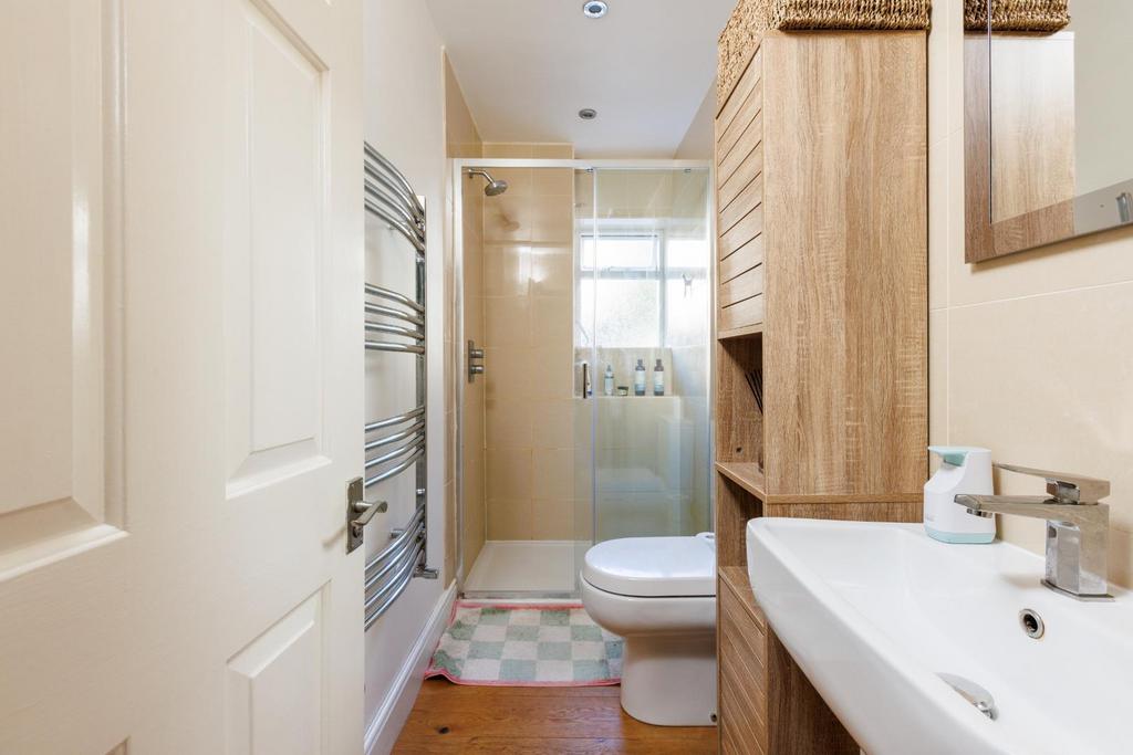 Apartment in Bristol, Cotham - View 5