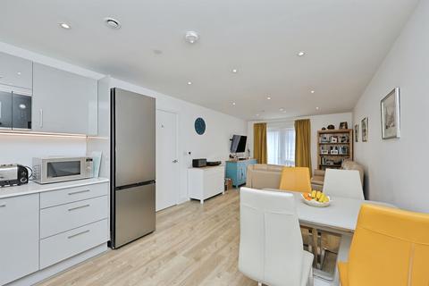 2 bedroom flat for sale, Printworks Drive, Norwich