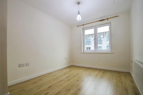 2 bedroom apartment to rent, Taywood Road, Northolt