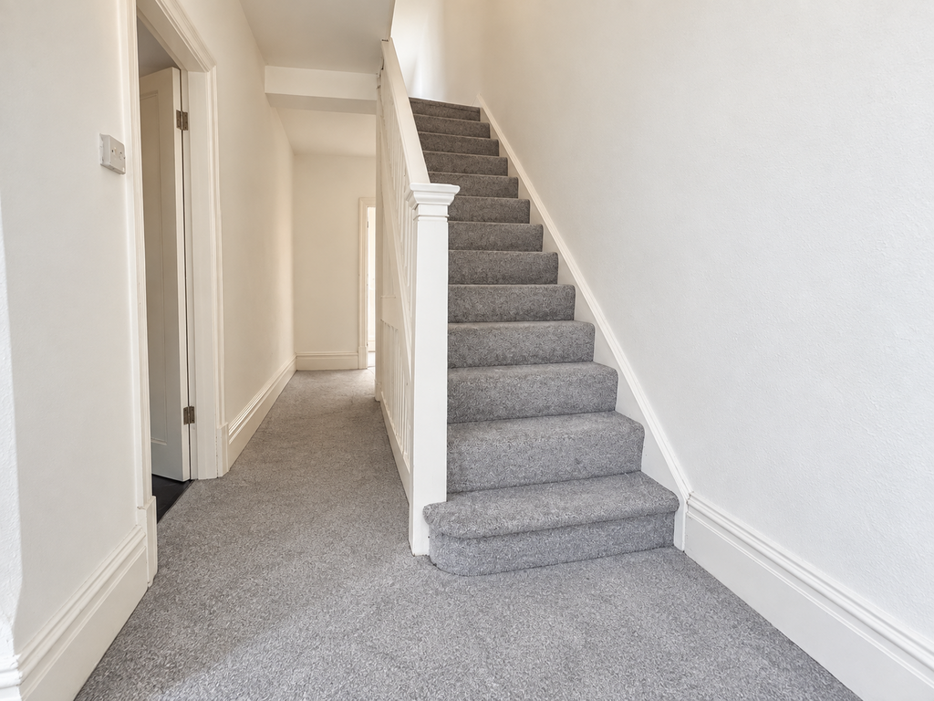 House in Leicester, Stoneygate - More