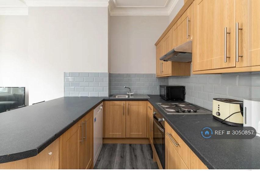Apartment in Newcastle Upon Tyne - View 5