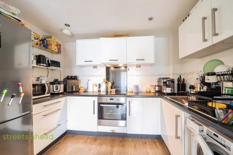2 bedroom apartment for sale, Watson Place, London, SE25