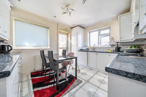 5 bedroom bungalow for sale, Gillmans Road, Orpington
