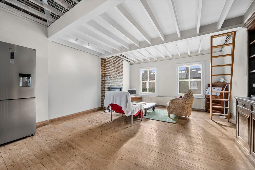House in London - More