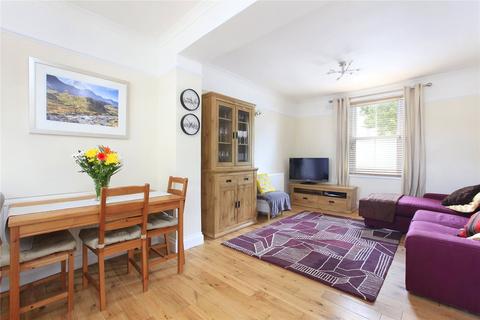 2 bedroom flat to rent, Hetherington Road, Brixton SW4