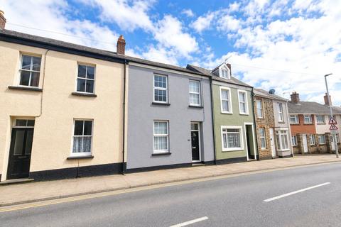 3 bedroom terraced house to rent, Barnstaple Street, South Molton, Devon, EX36