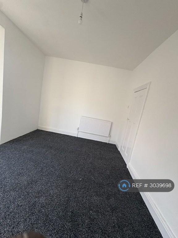 House in Bootle - More