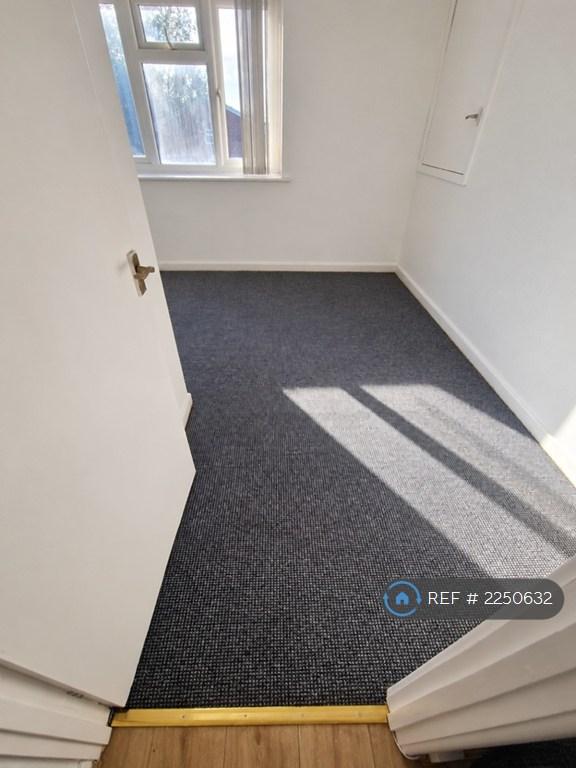 Apartment in Liverpool - View 3