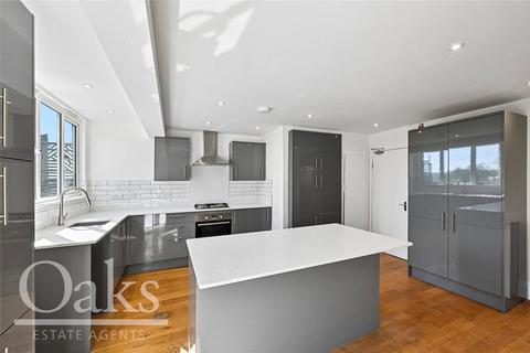 4 bedroom semi-detached house to rent, Ross Road, South Norwood