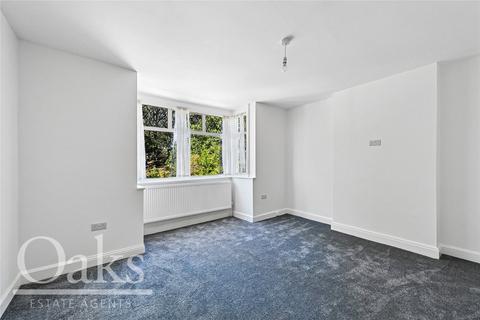 4 bedroom semi-detached house to rent, Ross Road, South Norwood