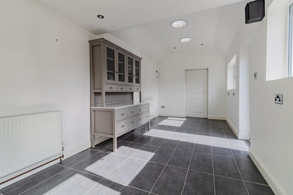 House in Blaby, Leicester Forest East - View 4