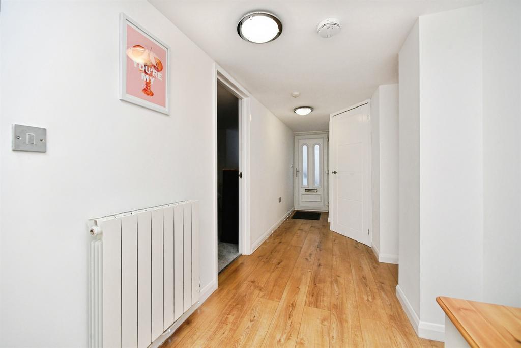 Apartment in Brighton - View 4