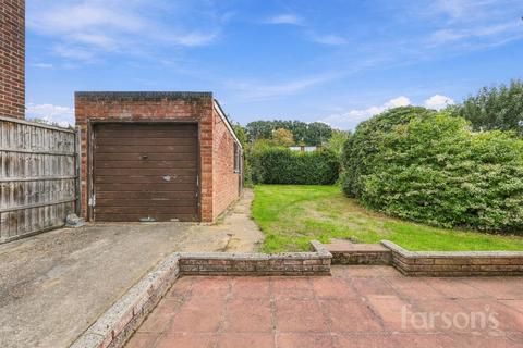 2 bedroom semi-detached bungalow for sale, Woodland Close, Hutton, CM13