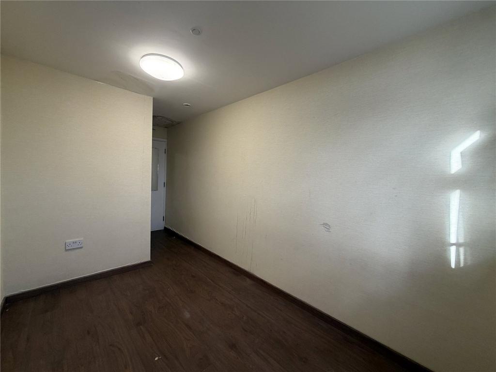 Apartment in Bootle - More