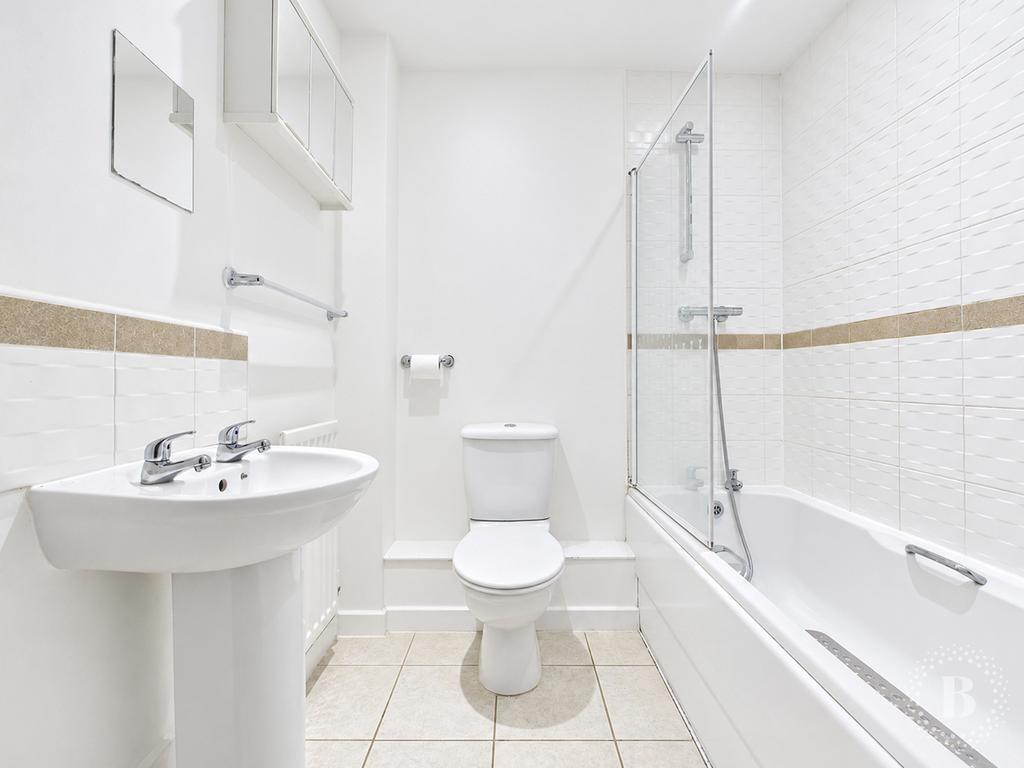 Apartment in Sheffield - More