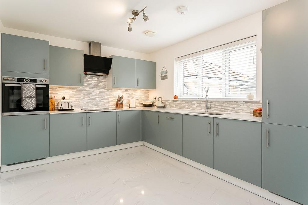 House in Edinburgh, Gilmerton/Inch - More