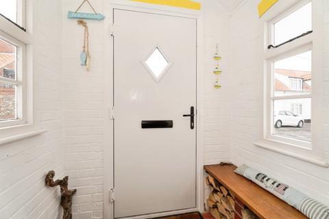 2 bedroom character property for sale, Chapel Yard, Wells-Next-The-Sea