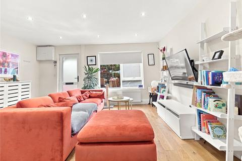 3 bedroom apartment to rent, Bakers Hill, London, E5