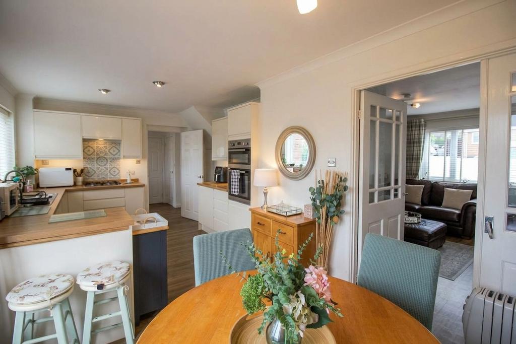 House in Oadby and Wigston, Little Hill, Kilby Bridge - View 3