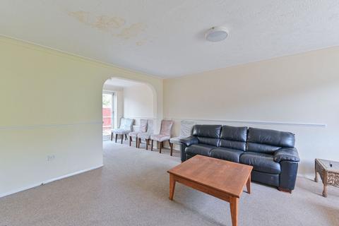 4 bedroom house to rent, Wilson Avenue, Mitcham, CR4