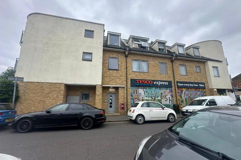 1 bedroom flat to rent, Salisbury House, Watford WD18