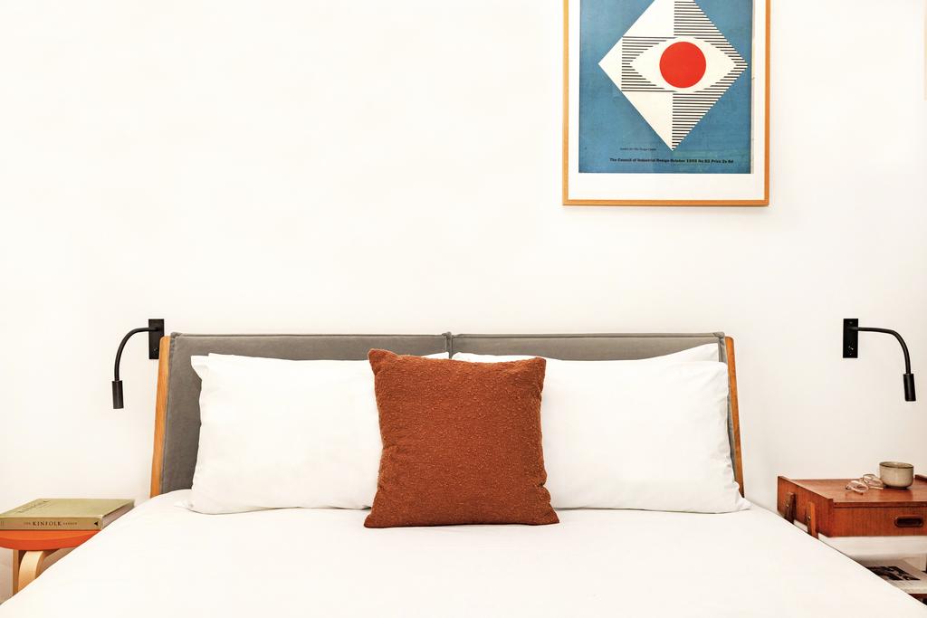 Apartment in London - More