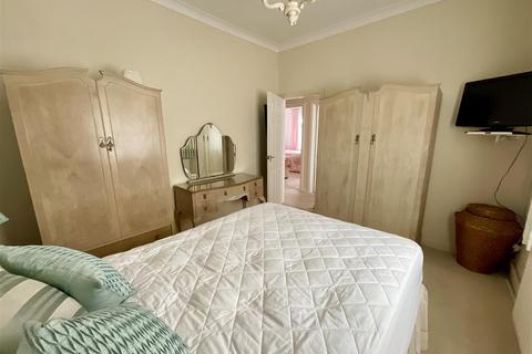 3 bedroom bungalow for sale, New Street, Kidwelly