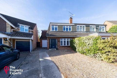 4 bedroom semi-detached house for sale, Malvern Close, Reading, RG5