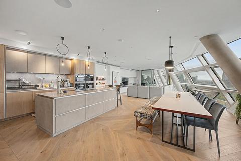 3 bedroom flat for sale, Southwark Bridge Road, Elephant and Castle, London, SE1