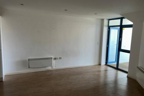 2 bedroom flat for sale, Norwich Road, IPSWICH
