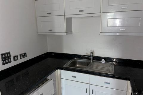 2 bedroom flat for sale, Norwich Road, IPSWICH