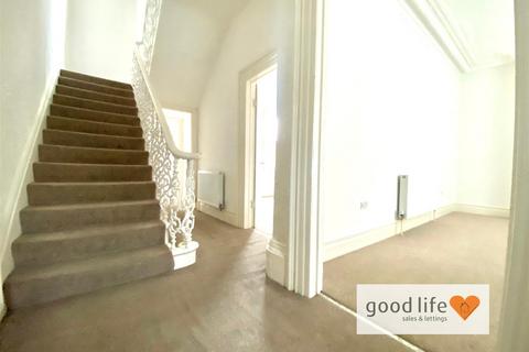 3 bedroom terraced house to rent, Roker Avenue, Sunderland SR6