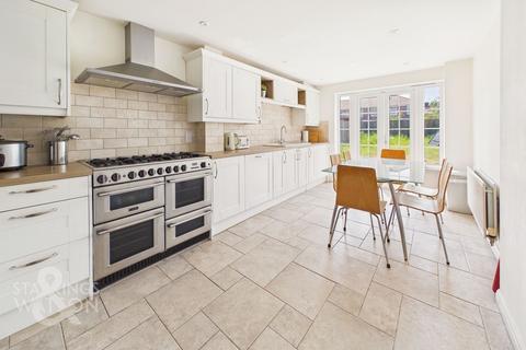 7 bedroom townhouse for sale, Whistlefish Court, Norwich