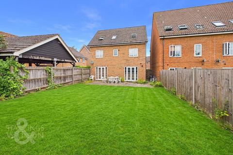 7 bedroom townhouse for sale, Whistlefish Court, Norwich