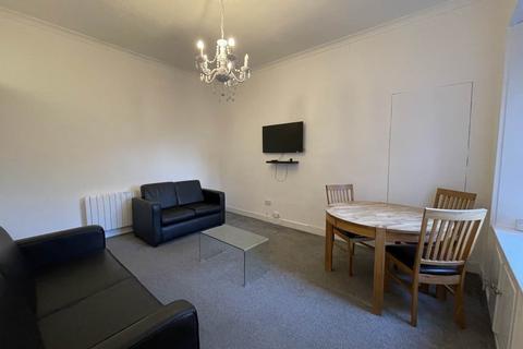2 bedroom flat to rent, Park Avenue, Dundee,