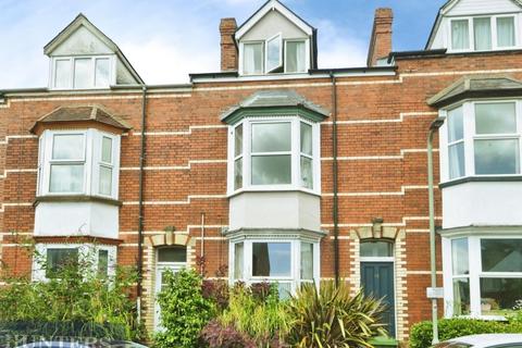 2 bedroom maisonette for sale, Elmside, Exeter. EX4 6LS