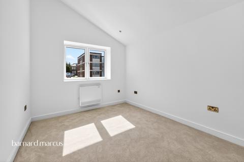 3 bedroom semi-detached house for sale, Station Road, New Barnet, En5
