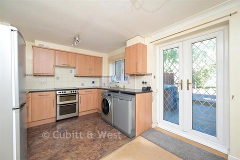 2 bedroom terraced house for sale, Fleetwood Close, Tadworth, Surrey