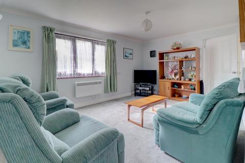 2 bedroom bungalow for sale, Lilybridge, Northam, Bideford