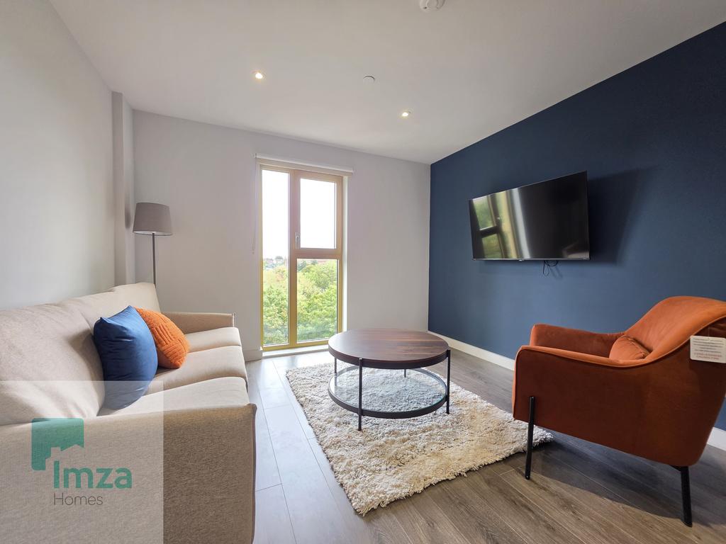 Apartment in Liverpool - More