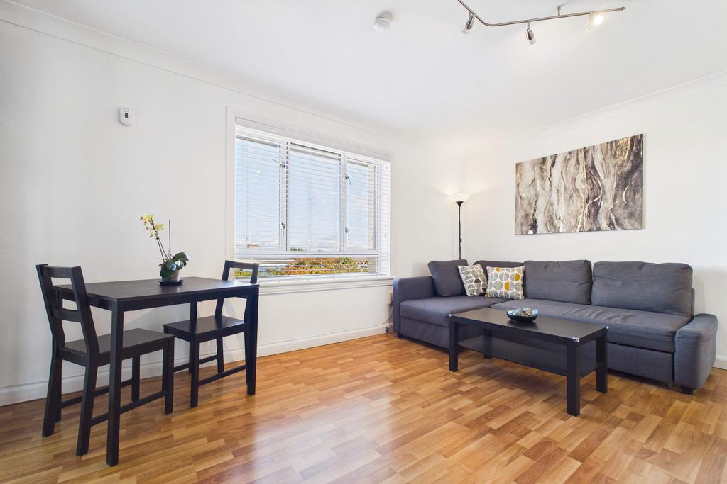 Apartment in Edinburgh - View 5
