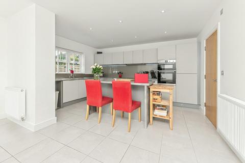 5 bedroom detached house for sale, Annat Place, Micklefield, Leeds