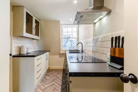 2 bedroom flat for sale, Gay Street, Bath, BA1