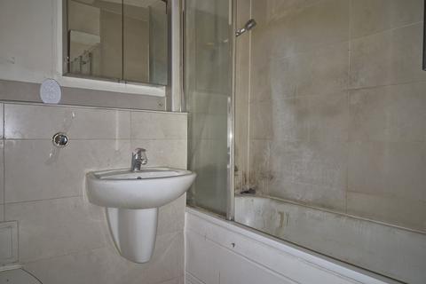 1 bedroom flat for sale, 5 Clarinda House, Clovelly Place, Greenhithe, Kent DA9 9FB