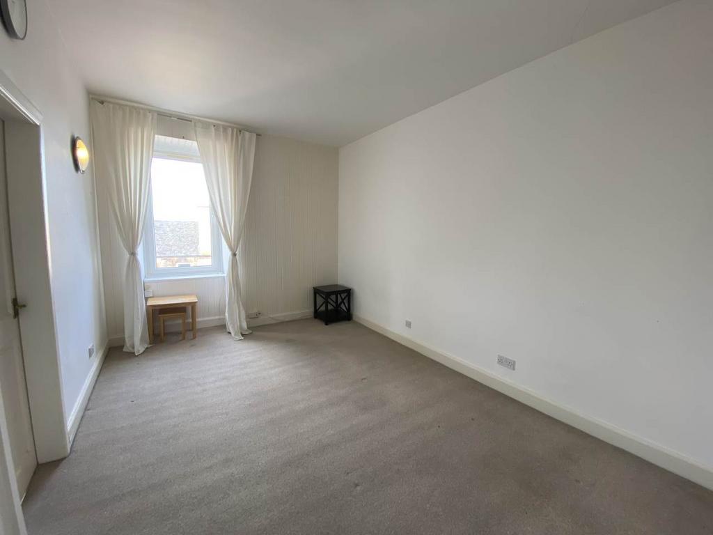Apartment in Edinburgh - View 4