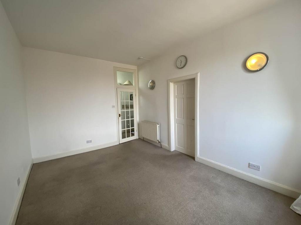 Apartment in Edinburgh - View 5