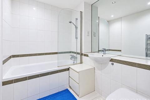 3 bedroom apartment to rent, Carronade Court, Eden Grove, Holloway